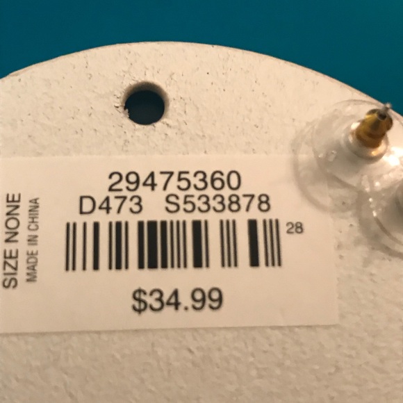 NWT, Loft Set of gorgeous earrings❤️ - Picture 8 of 8